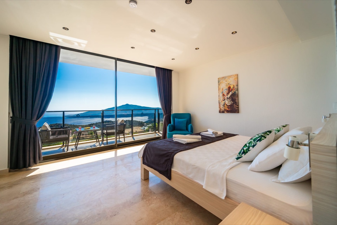 Deniz manzaralı yatak odası — Villa Azde